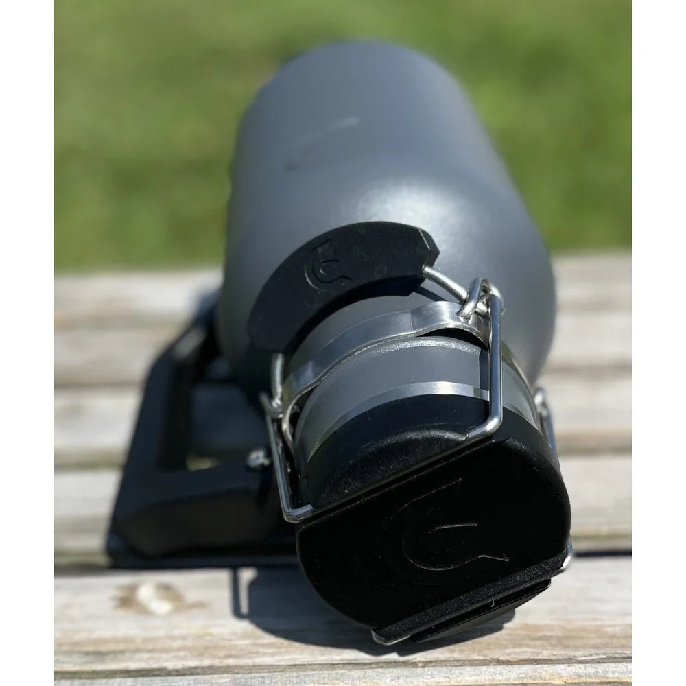 DrinkTanks Growler 64oz Vacuum Insulated Stainless Steel Large Handle Outdoor Fl